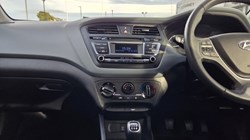 2017 (66) HYUNDAI I20 1.2 SE 5dr 5940660