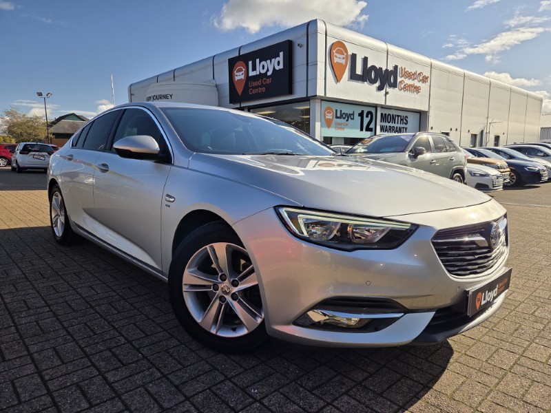 2018 (68) VAUXHALL INSIGNIA 1.5T SRi 5dr 5951674