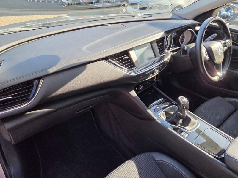 2018 (68) VAUXHALL INSIGNIA 1.5T SRi 5dr 5951687