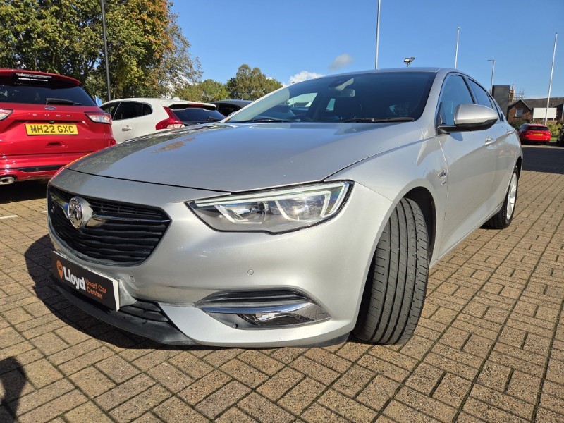2018 (68) VAUXHALL INSIGNIA 1.5T SRi 5dr 5951671
