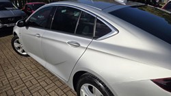 2018 (68) VAUXHALL INSIGNIA 1.5T SRi 5dr 5951672