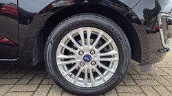 2019 (19) FORD KA PLUS 1.2 Zetec 5dr 5954812