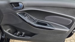 2019 (19) FORD KA PLUS 1.2 Zetec 5dr 5954837