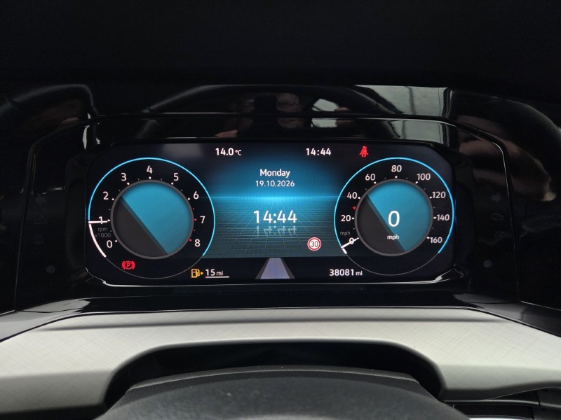 2021 (71) VOLKSWAGEN GOLF 2.0 TDI Life 5dr DSG 5955224