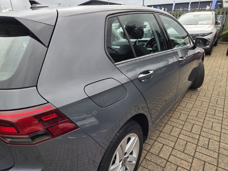 2021 (71) VOLKSWAGEN GOLF 2.0 TDI Life 5dr DSG 5955191