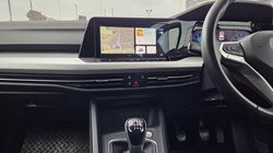 2021 (71) VOLKSWAGEN GOLF 2.0 TDI Life 5dr DSG 5955203