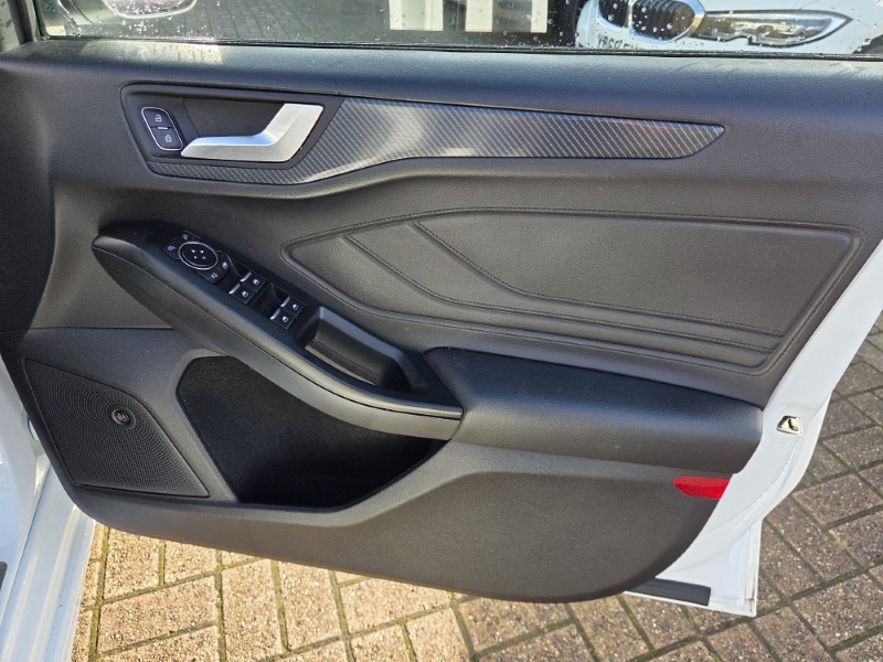2019 (69) FORD FOCUS 1.0 EcoBoost 125 ST-Line X 5dr 5980434