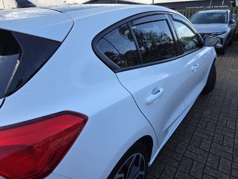 2019 (69) FORD FOCUS 1.0 EcoBoost 125 ST-Line X 5dr 5980416
