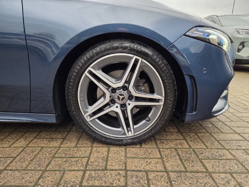 2019 (69) MERCEDES-BENZ A CLASS A180 AMG Line Executive 5dr 5960036