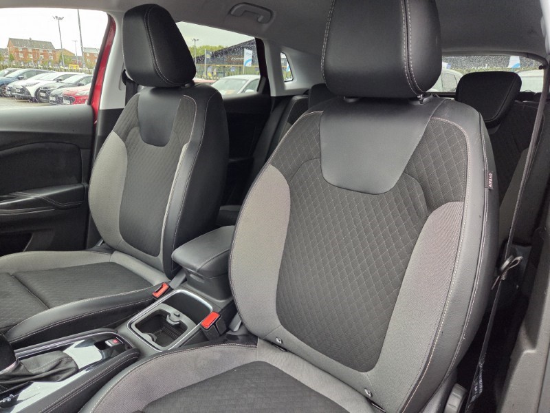 2020 (70) VAUXHALL GRANDLAND X 1.2 Turbo Griffin 5dr Auto 5960154