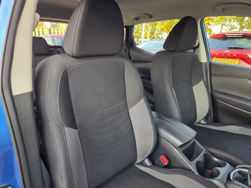2021 (70) NISSAN QASHQAI 1.3 DiG-T Acenta Premium 5dr 5963011