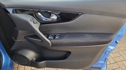 2021 (70) NISSAN QASHQAI 1.3 DiG-T Acenta Premium 5dr 5963012