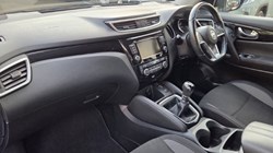 2021 (70) NISSAN QASHQAI 1.3 DiG-T Acenta Premium 5dr 5963008