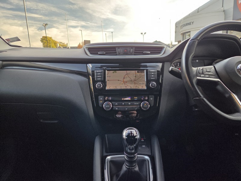 2021 (70) NISSAN QASHQAI 1.3 DiG-T Acenta Premium 5dr 5963006