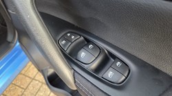 2021 (70) NISSAN QASHQAI 1.3 DiG-T Acenta Premium 5dr 5963013