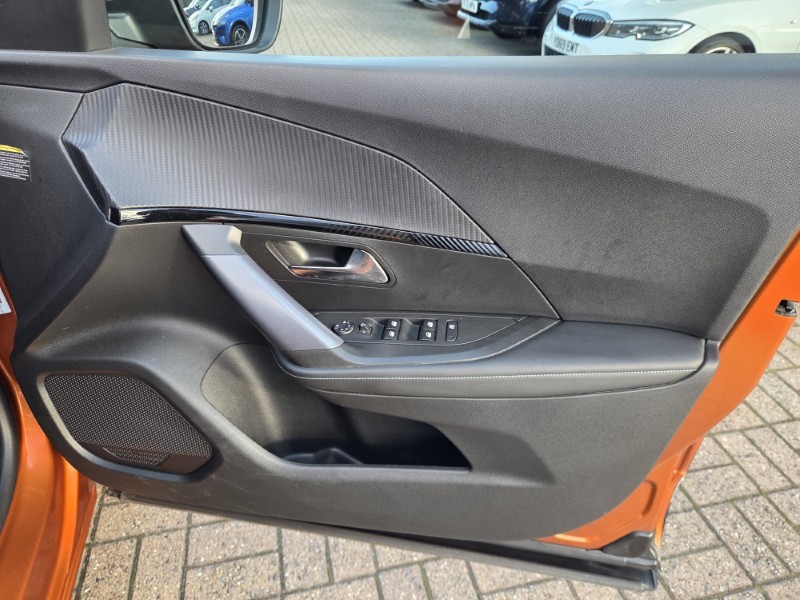 2020 (20) PEUGEOT 2008 1.2 PureTech 130 Allure 5dr EAT8 5971236