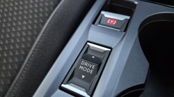 2020 (20) PEUGEOT 2008 1.2 PureTech 130 Allure 5dr EAT8 5971242