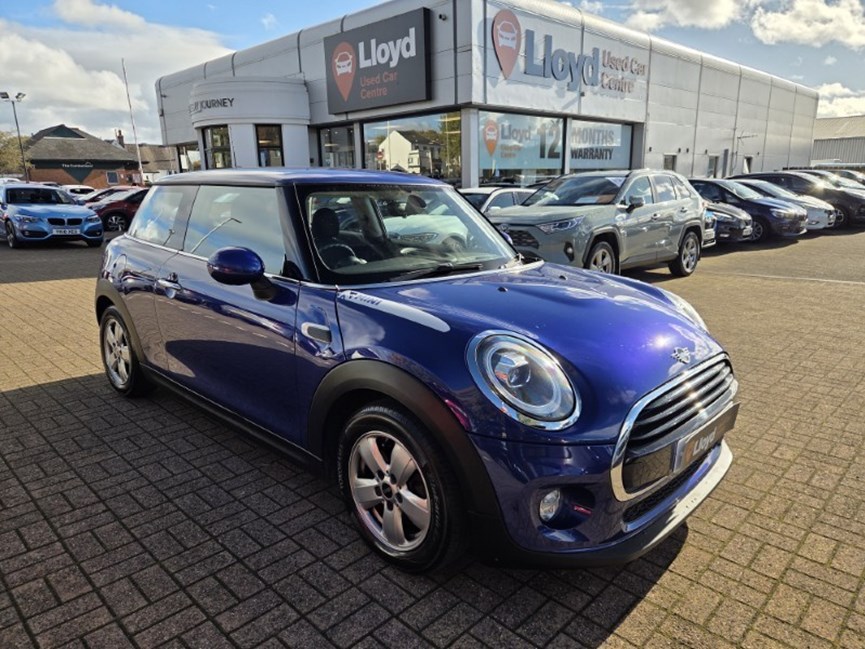 2019 (19) MINI HATCHBACK 1.5 Cooper Classic II 3dr Auto