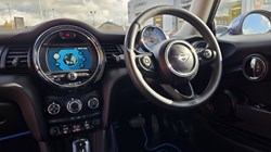 2019 (19) MINI HATCHBACK 1.5 Cooper Classic II 3dr Auto 5970097