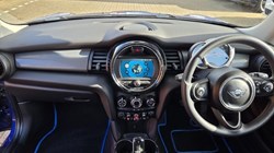 2019 (19) MINI HATCHBACK 1.5 Cooper Classic II 3dr Auto 5970096