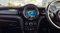 2019 (19) MINI HATCHBACK 1.5 Cooper Classic II 3dr Auto 5970098