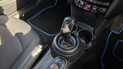 2019 (19) MINI HATCHBACK 1.5 Cooper Classic II 3dr Auto 5970105