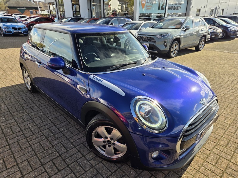 2019 (19) MINI HATCHBACK 1.5 Cooper Classic II 3dr Auto 5970079