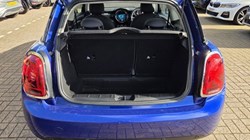 2019 (19) MINI HATCHBACK 1.5 Cooper Classic II 3dr Auto 5970089