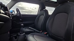 2017 (17) MINI HATCHBACK 1.2 One 3dr 5984989