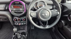 2017 (17) MINI HATCHBACK 1.2 One 3dr 5984993