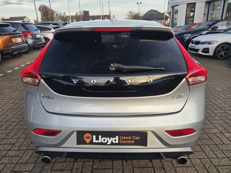2019 (19) VOLVO V40 T3 [152] R DESIGN Edition 5dr Geartronic 5994894