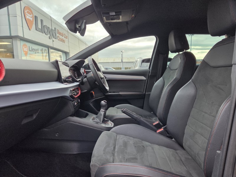 2024 (24) SEAT IBIZA 1.0 TSI 115 FR Sport 5dr 5991268