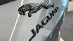  JAGUAR F-PACE 2.0 D200 R-Dynamic HSE Black 5dr Auto AWD 2984328