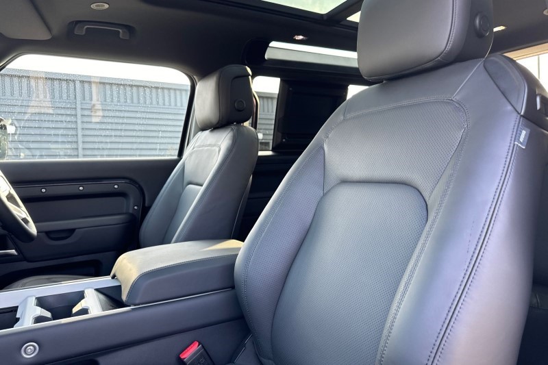 2024 (74) LAND ROVER DEFENDER 3.0 D350 X-Dynamic HSE 90 3dr Auto 3477850