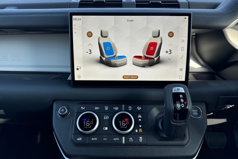 2024 (74) LAND ROVER DEFENDER 3.0 D350 X-Dynamic HSE 90 3dr Auto 3477845