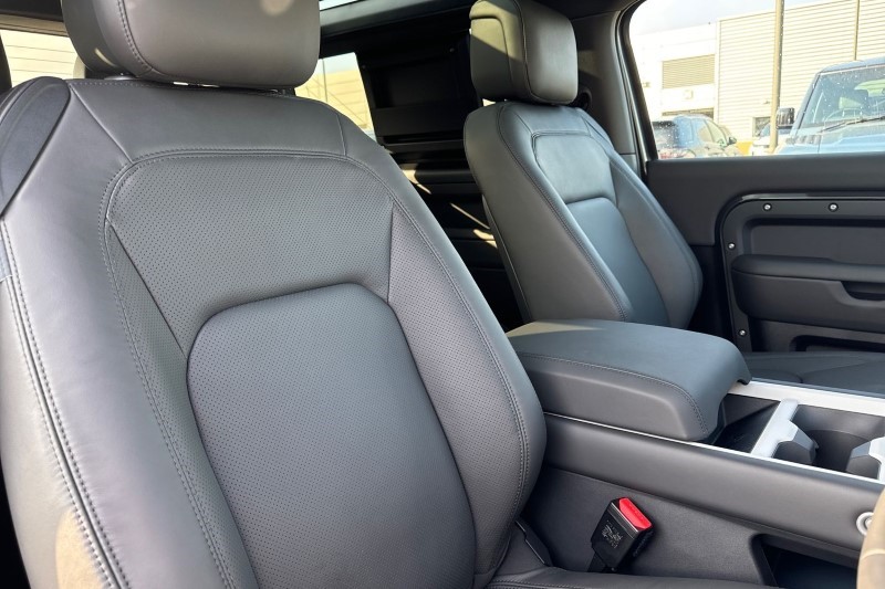 2024 (74) LAND ROVER DEFENDER 3.0 D350 X-Dynamic HSE 90 3dr Auto 3477834