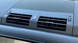 2024 (74) LAND ROVER DEFENDER 3.0 D350 X-Dynamic HSE 90 3dr Auto 3477846