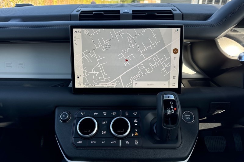 2024 (74) LAND ROVER DEFENDER 3.0 D350 X-Dynamic HSE 90 3dr Auto 3477840