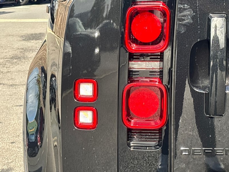  LAND ROVER DEFENDER 3.0 D350 X-Dynamic SE 90 3dr Auto 3553468