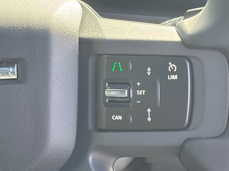  LAND ROVER DEFENDER 3.0 D350 X-Dynamic SE 90 3dr Auto 3553450