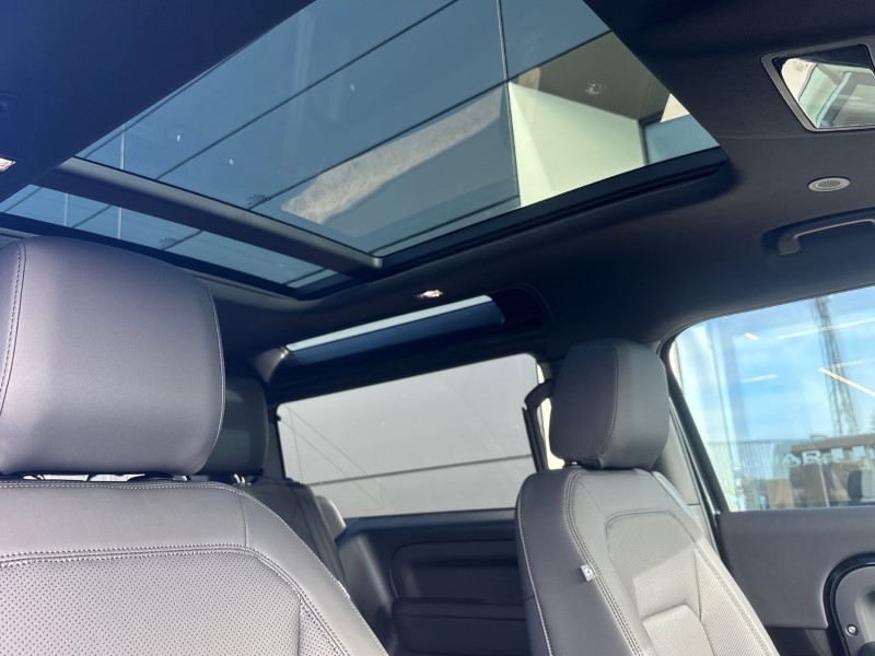  LAND ROVER DEFENDER 3.0 D350 X-Dynamic SE 90 3dr Auto 3553441