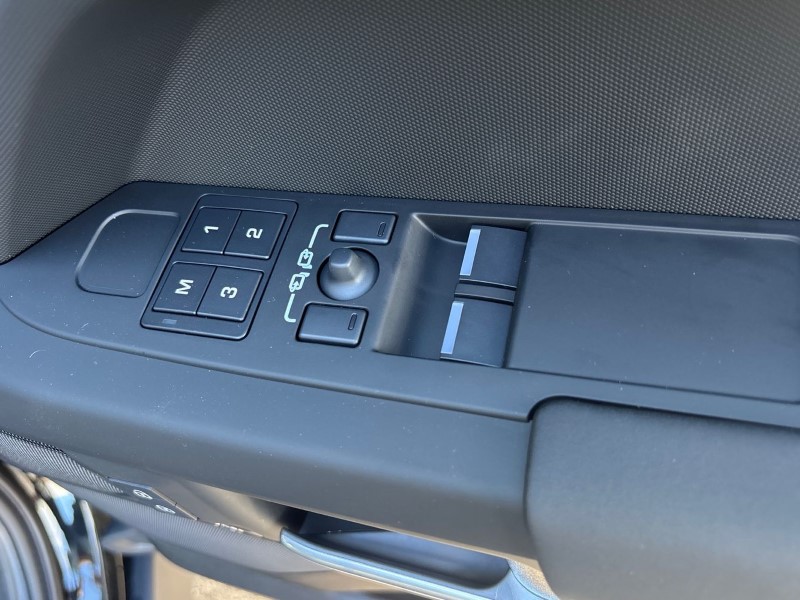  LAND ROVER DEFENDER 3.0 D350 X-Dynamic SE 90 3dr Auto 3553444