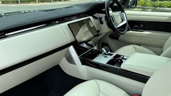 2024 (74) LAND ROVER RANGE ROVER 4.4 P530 V8 Autobiography LWB 4dr Auto 3267642