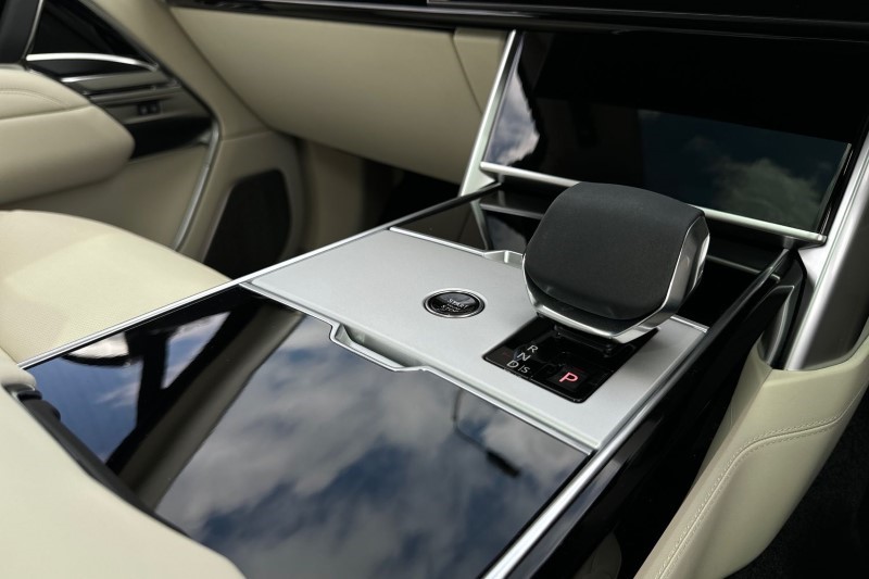 2024 (74) LAND ROVER RANGE ROVER 4.4 P530 V8 Autobiography LWB 4dr Auto 3267638