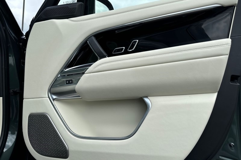 2024 (74) LAND ROVER RANGE ROVER 4.4 P530 V8 Autobiography LWB 4dr Auto 3267620