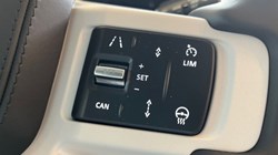 LAND ROVER DEFENDER 3.0 D350 X-Dynamic HSE 110 5dr Auto 3561589