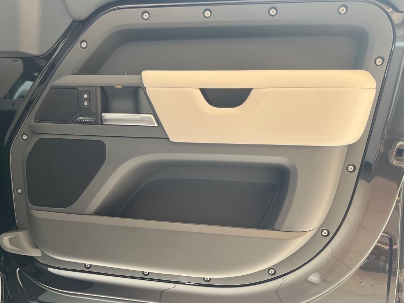  LAND ROVER DEFENDER 3.0 D350 X-Dynamic HSE 110 5dr Auto 3561581