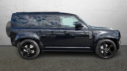 LAND ROVER DEFENDER 3.0 D350 X-Dynamic HSE 110 5dr Auto 3561574