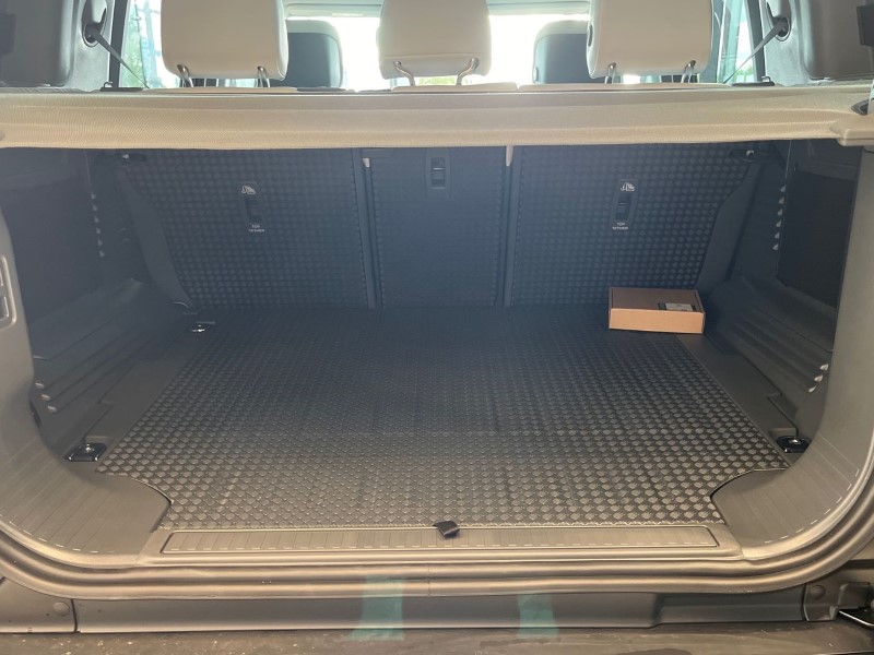  LAND ROVER DEFENDER 3.0 D350 X-Dynamic HSE 110 5dr Auto 3561603