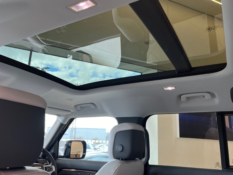  LAND ROVER DEFENDER 3.0 D350 X-Dynamic HSE 110 5dr Auto 3561579